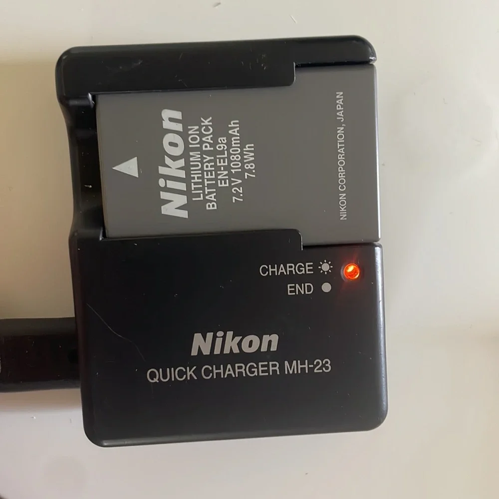 Nikon DSLR D3000 Camera